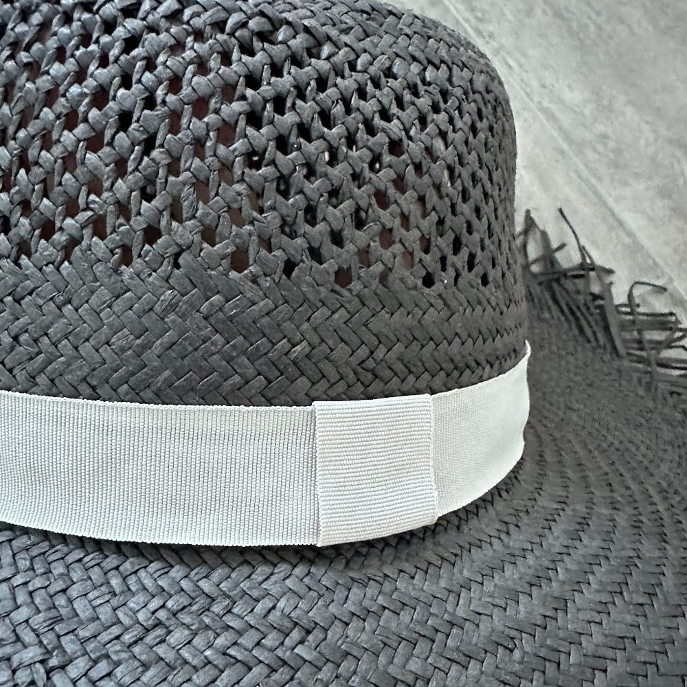 J. CREW FRAYED EDGE RAFFIA BEACH HAT Size S/M - Picture 7 of 8